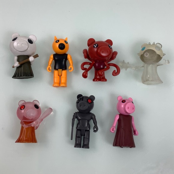 PIGGY Roblox mini figures Series 1 and 2 lot of 7 EUC - Picture 1 of 12